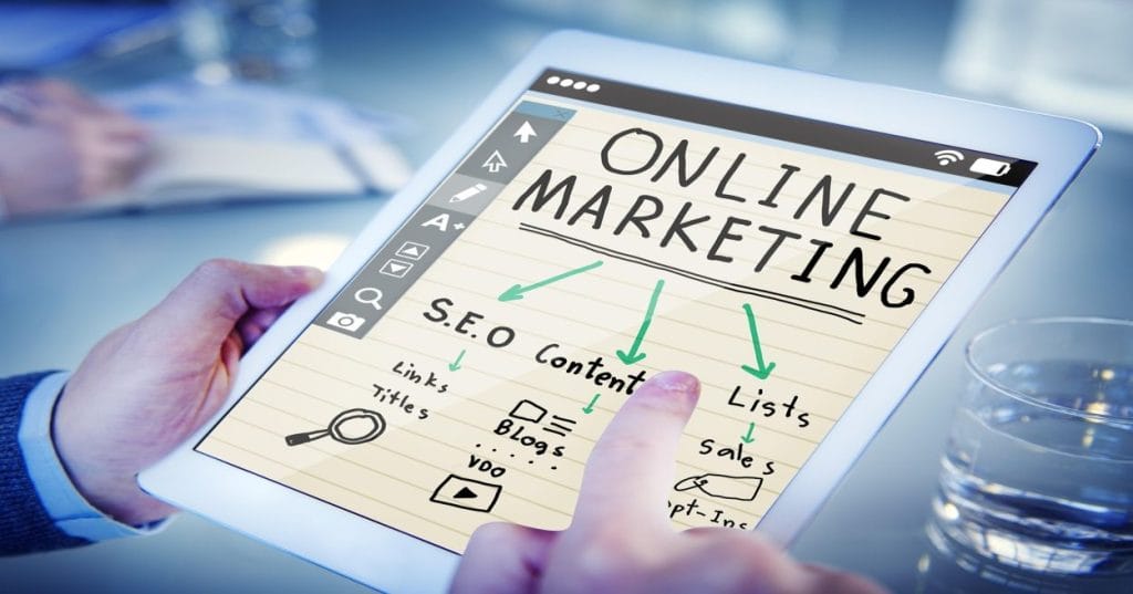 Descubra como a terceirização de marketing digital com Thiago Programador pode impulsionar seu negócio, garantindo expertise, tecnologia e resultados. Foco em ROI.