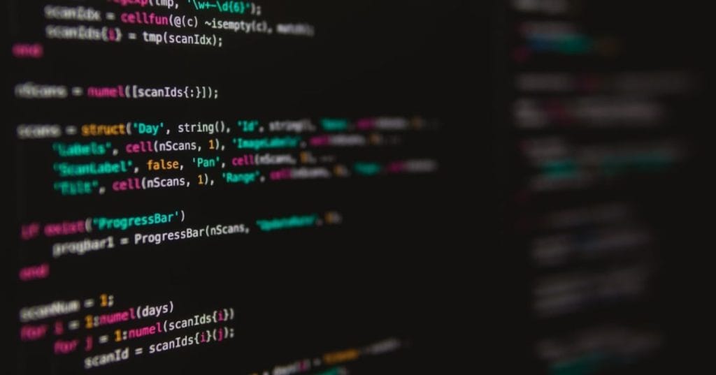 Explore como arquiteturas PHP e MySQL oferecem soluções robustas para a gestão eficiente de conteúdo, tradução e copywriting, aplicando boas práticas de segurança e performance.