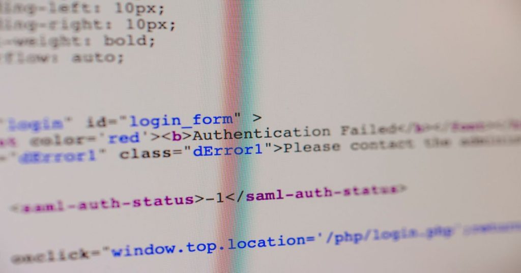 Aprenda a implementar um sistema de processamento de filas assíncronas eficiente utilizando PHP e MySQL para melhorar a velocidade da sua plataforma.